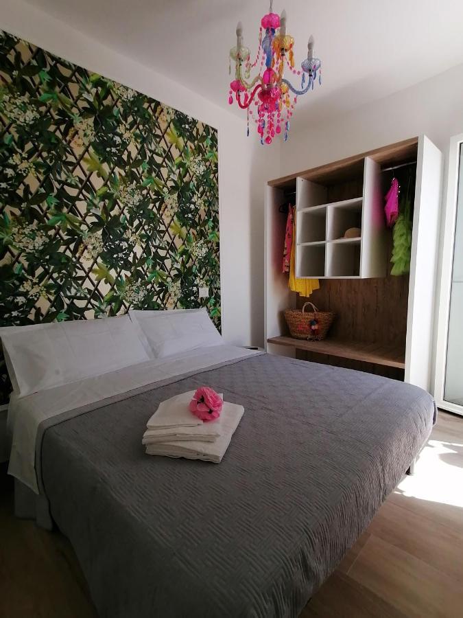 Retroscena Apartment In Centro ชิวิตาโนวา มาร์เค ภายนอก รูปภาพ