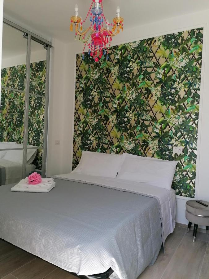Retroscena Apartment In Centro ชิวิตาโนวา มาร์เค ภายนอก รูปภาพ