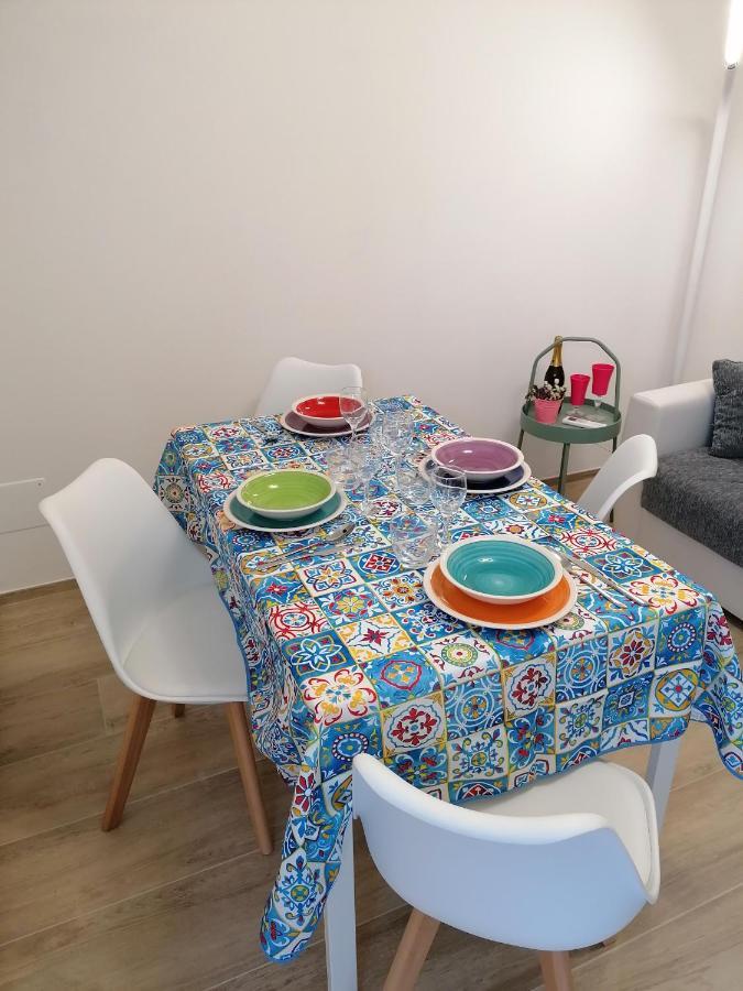 Retroscena Apartment In Centro ชิวิตาโนวา มาร์เค ภายนอก รูปภาพ